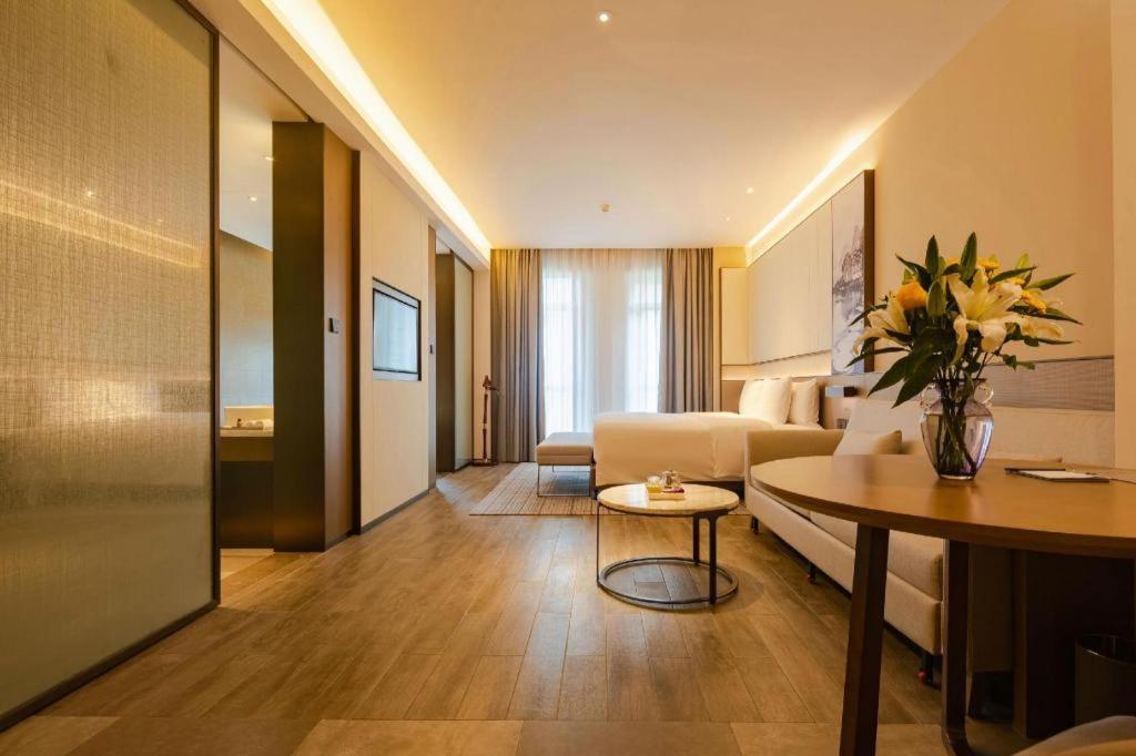 Wanda Jin Baise Hotel Exterior foto